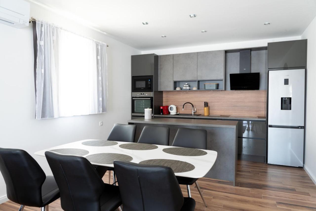 Onyx Apartment Split Luaran gambar