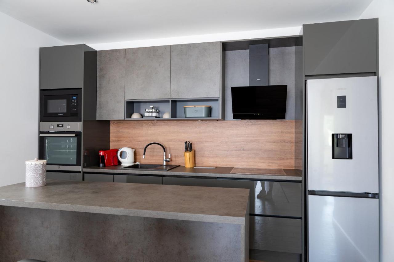 Onyx Apartment Split Luaran gambar